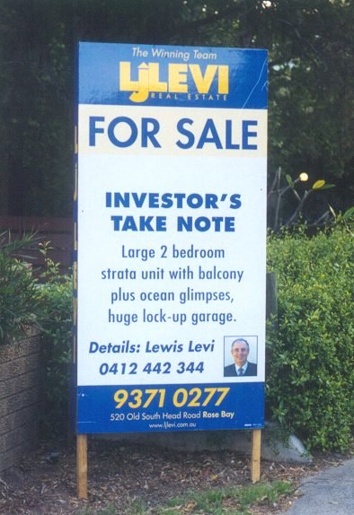 Real Estate Agent Sign Rose Bay Apostrophe Error