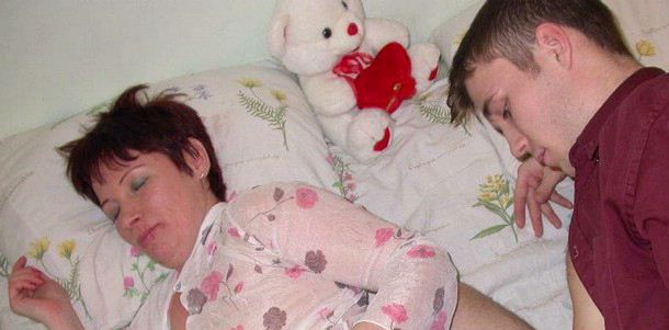 teddy bear bedtime sleeping english chavette scrubber girl